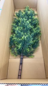 寺院用お供え造花_ひば 造花 M サイズ 100cｍ [FPMP-0014]を、大阪府へ発送しました